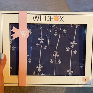 NWT new in box Wildfox sleeping set - fleur de lis